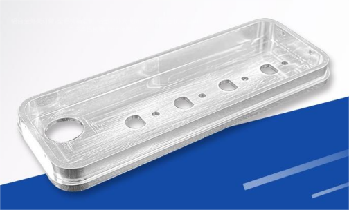 鋁合金外殼訂做,全鋁機(jī)箱定制,鋁機(jī)箱使用時需要注意哪些方面？